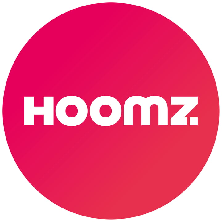 Hoomz - "Smart Move." logo